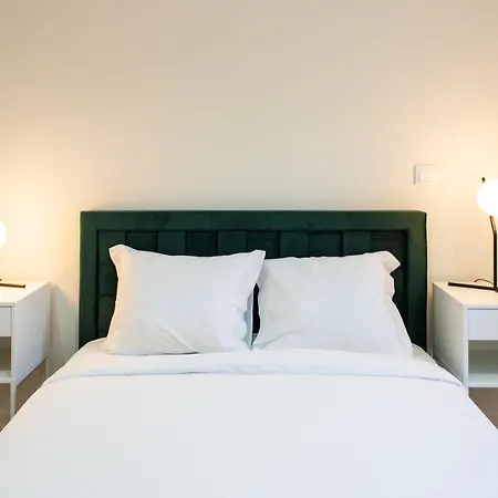 Pardal Rc A - Luxury 2 Bed In Alcantara Лиссабон